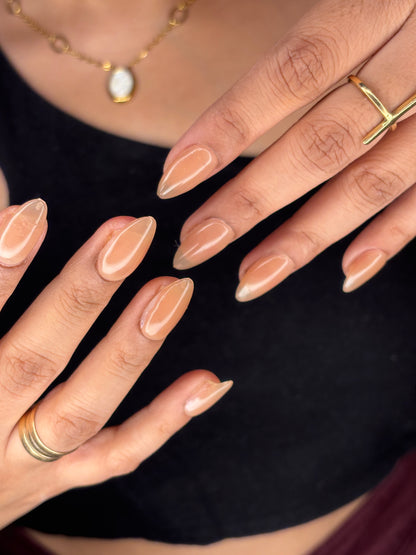 Base nude