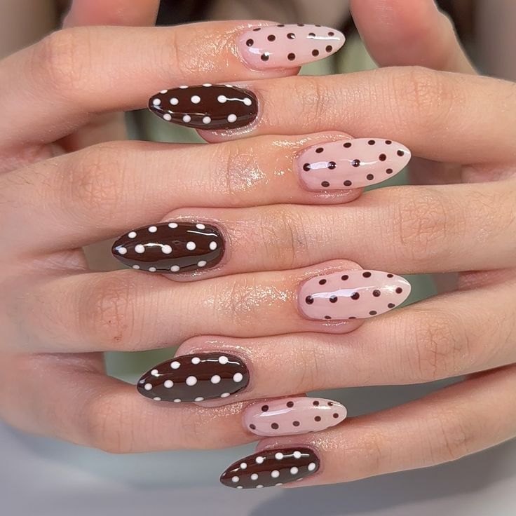 Mocha Dots
